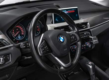 BMW - X1