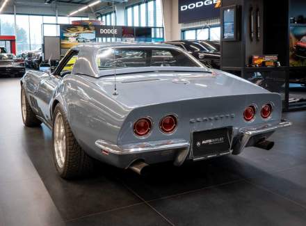Chevrolet - Corvette