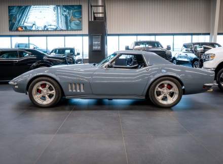 Chevrolet - Corvette