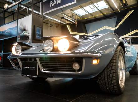 Chevrolet - Corvette