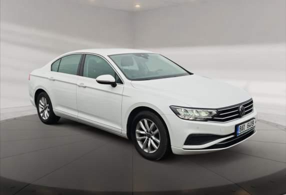 Volkswagen - Passat
