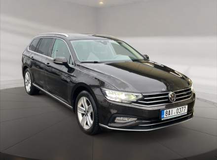 Volkswagen - Passat