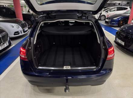 Mercedes-Benz - C-class