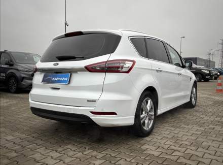 Ford - S-MAX