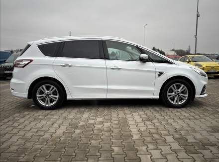 Ford - S-MAX