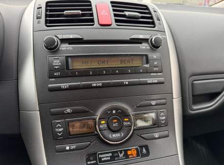 Toyota - Auris