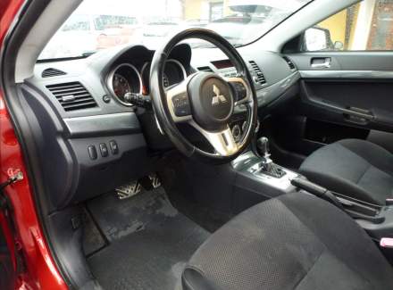 Mitsubishi - Lancer