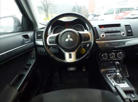 Mitsubishi - Lancer
