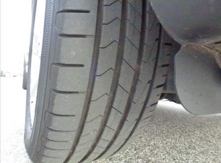 Mitsubishi - Outlander