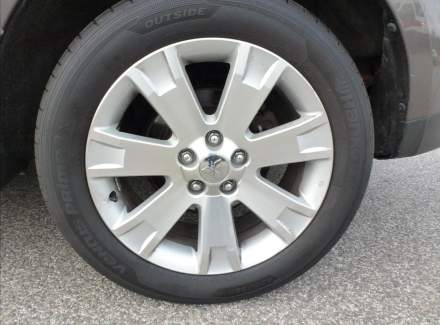 Mitsubishi - Outlander
