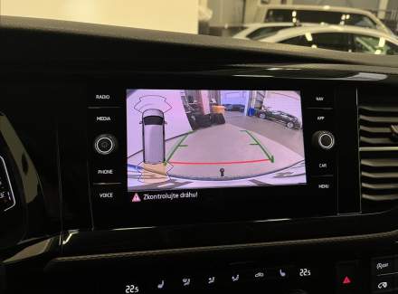 Volkswagen - Caravelle