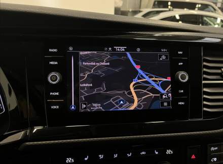 Volkswagen - Caravelle