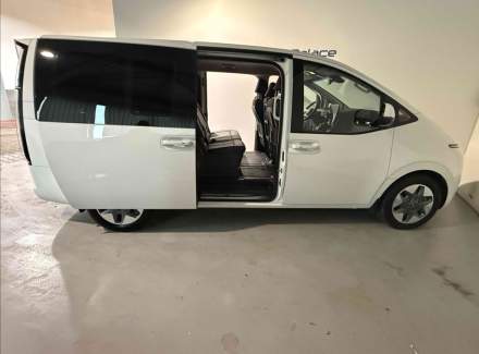 Hyundai - Staria