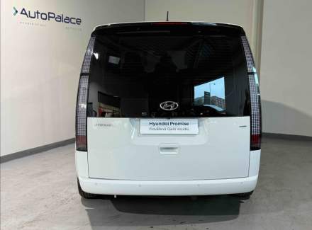 Hyundai - Staria
