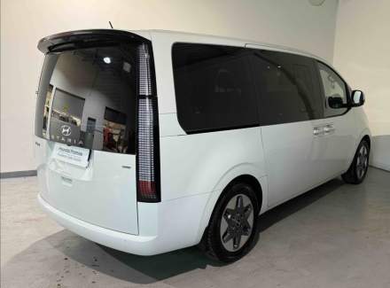Hyundai - Staria