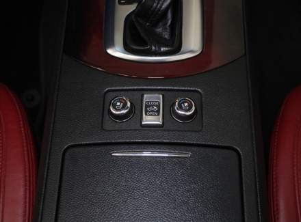 Infiniti - G37