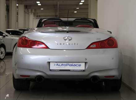 Infiniti - G37