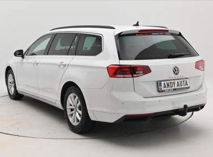 Volkswagen - Passat