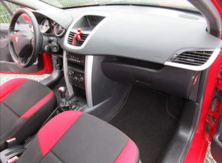 Peugeot - 207