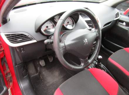 Peugeot - 207