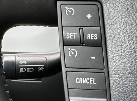 Volkswagen - Touareg