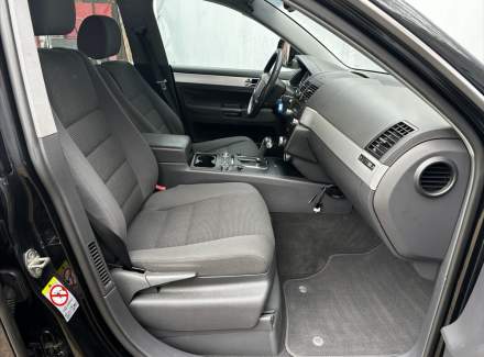 Volkswagen - Touareg