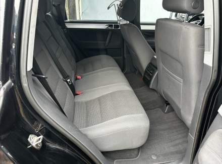 Volkswagen - Touareg