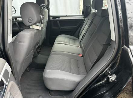 Volkswagen - Touareg