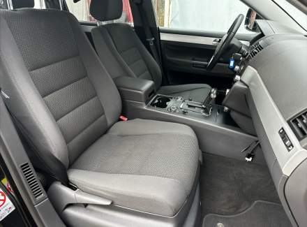 Volkswagen - Touareg