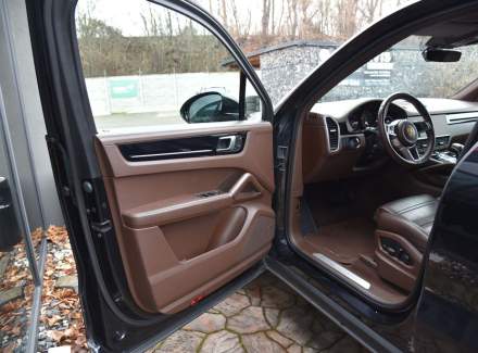 Porsche - Cayenne