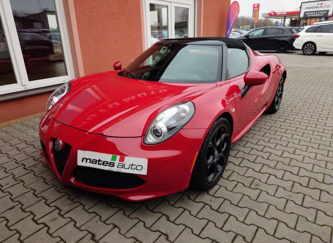 Alfa Romeo - 4C