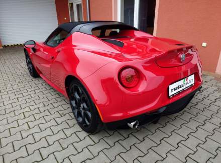 Alfa Romeo - 4C