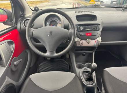 Peugeot - 107