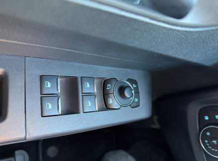 Ford - Tourneo Courier