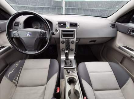 Volvo - V50