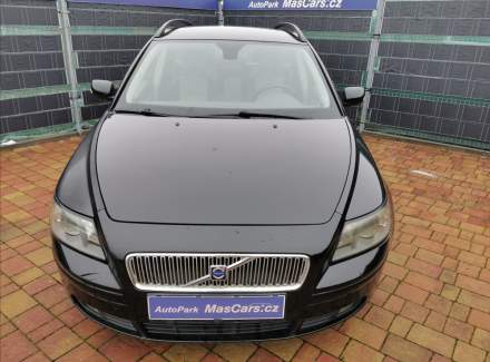 Volvo - V50