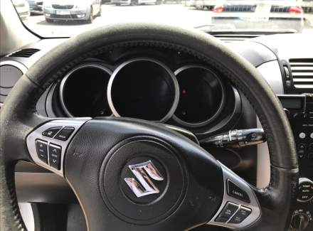 Suzuki - Grand Vitara