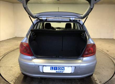 Peugeot - 307