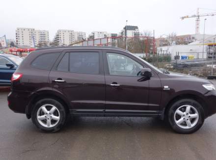 Hyundai - Santa FE