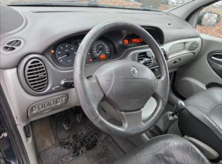 Renault - Scenic