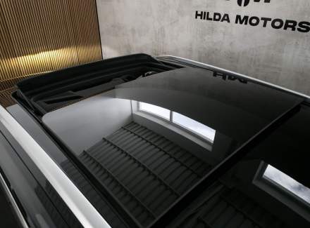 Volkswagen - Touareg