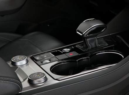 Volkswagen - Touareg