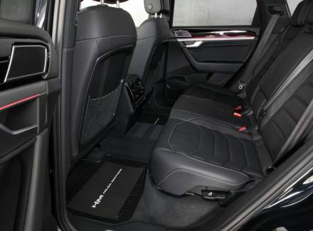 Volkswagen - Touareg