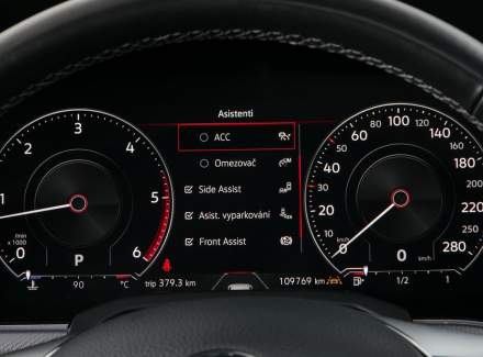 Volkswagen - Touareg