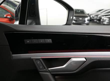 Volkswagen - Touareg