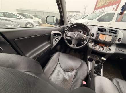 Toyota - RAV 4