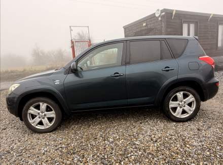 Toyota - RAV 4