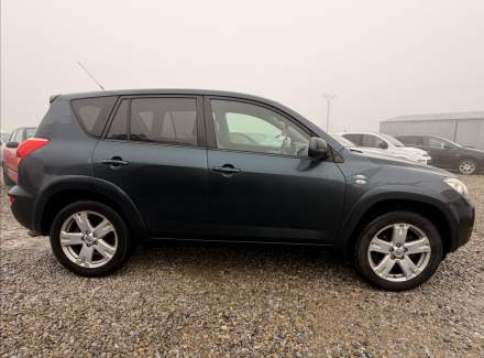 Toyota - RAV 4