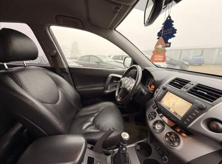 Toyota - RAV 4