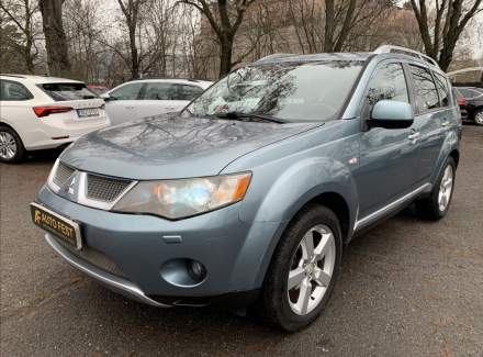 Mitsubishi - Outlander